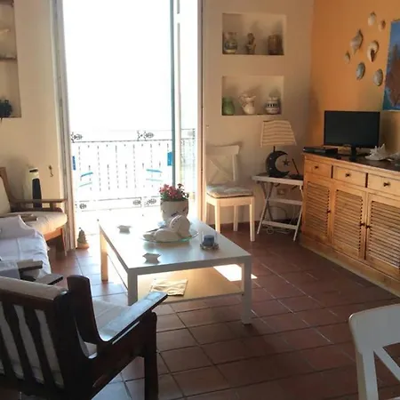 Casa Nel Borgo Marinaro Di Santa Nicolicchia