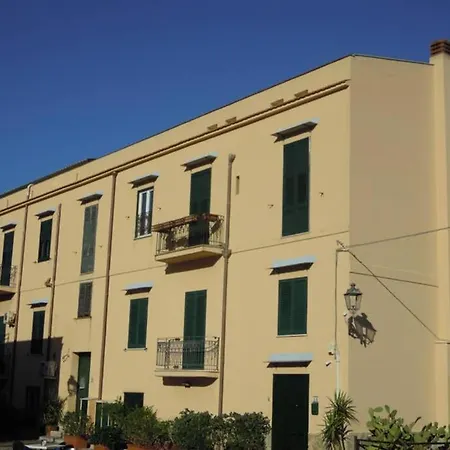 Ferienhaus Casa Nel Borgo Marinaro Di Santa Nicolicchia *