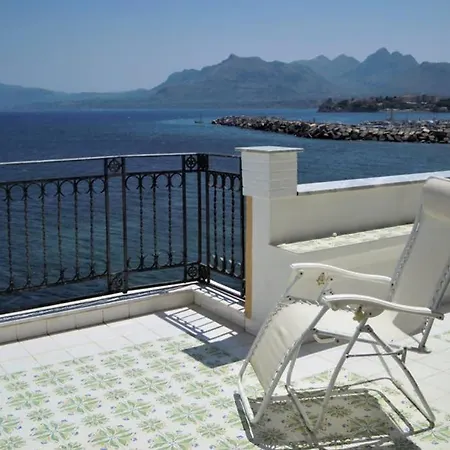 Casa Nel Borgo Marinaro Di Santa Nicolicchia