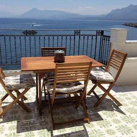 Ferienhaus Casa Nel Borgo Marinaro Di Santa Nicolicchia